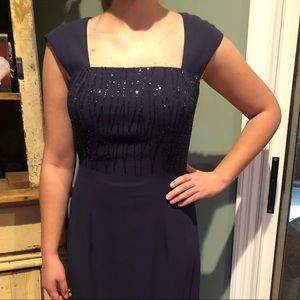 Stunning formal gown beaded square bust line black tie dress floor length size 8